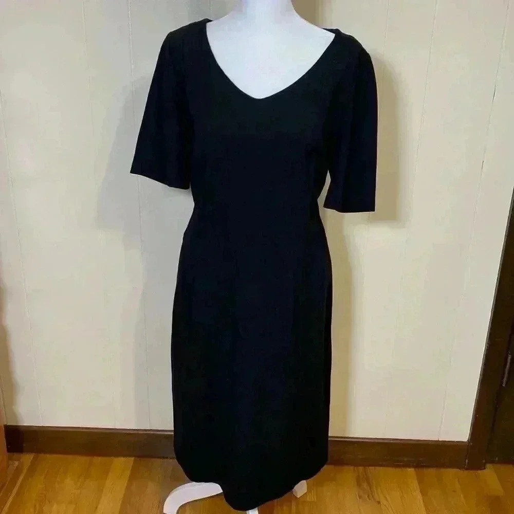 Talbots Black Short Sleeve Jerzy Dress in Size 8.